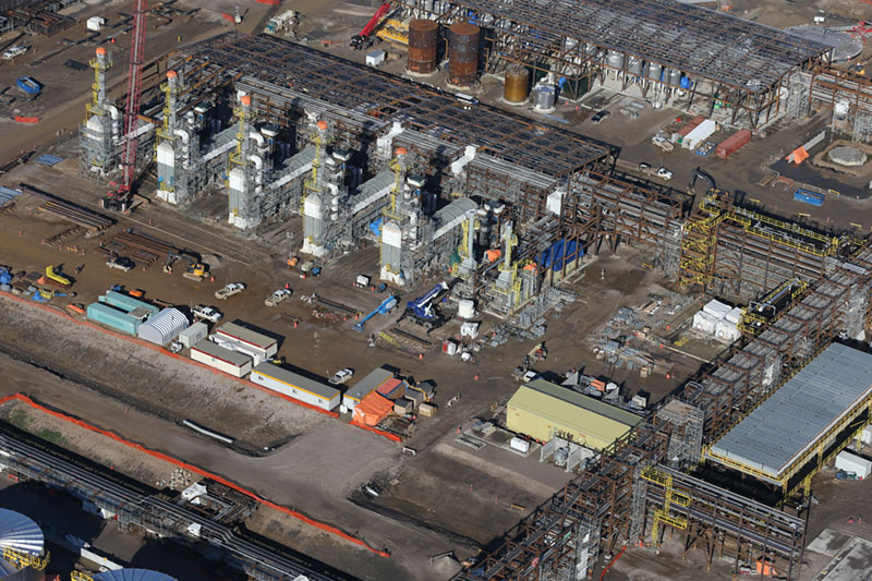 Aerial-view-of-the-steam-generators-under-construction-at-Sunrise-Fall-2013-A40V0196