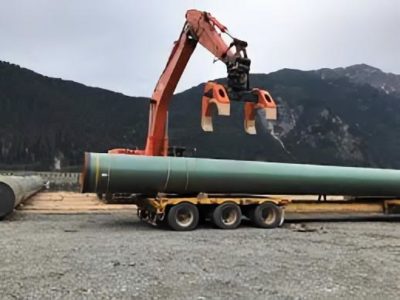 Coastal Gaslink pipe loading